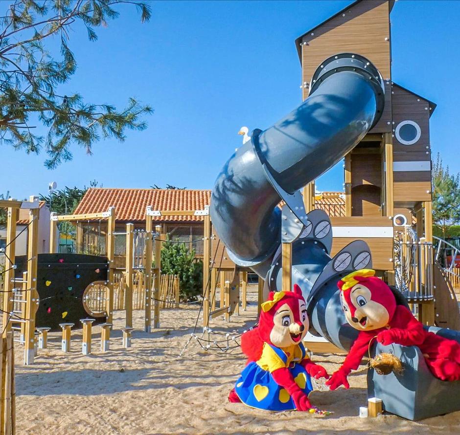 playground for children in st hilaire de riez - CAMPING*** Les Sirènes