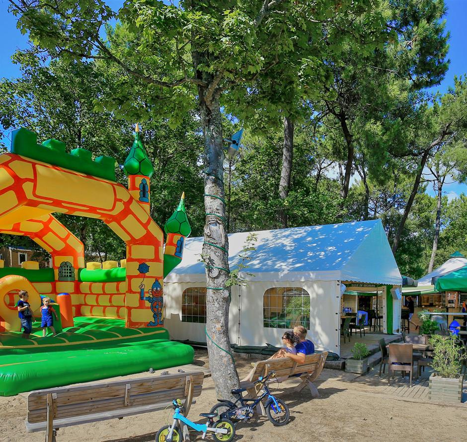 Bouncy castle at Les Sirènes campsite - CAMPING*** Les Sirènes